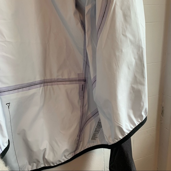 Décathlon Rain shell running jacket New! - Picture 3 of 14